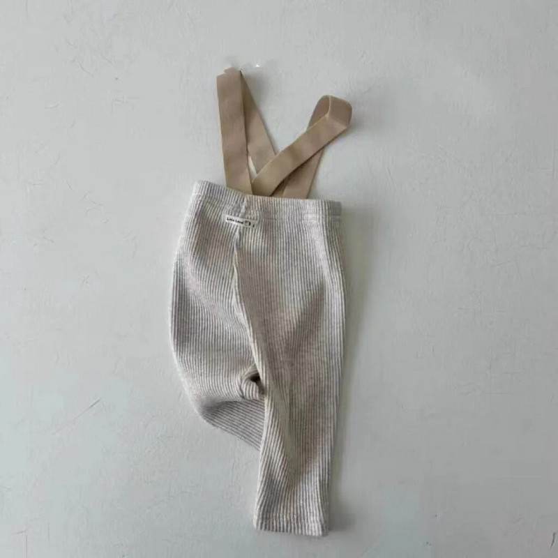 7716 Korean Ins Baby Pants 2023 Jesen Nove jednobojne hlače s naramenicama Djevojačke uske hlače na tregere Modne hlače za fotografije