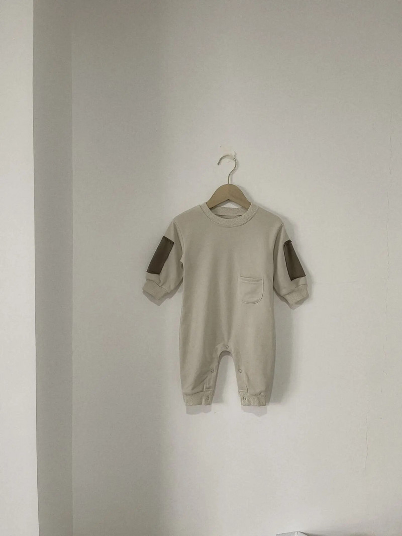 7637 Odjeća za bebe Dječački kombinezon Jesen 2023. Novi pamučni patchwork Odjeća za penjanje za dječake Ležerna jednodijelna odjeća