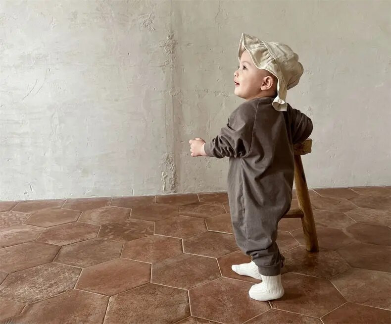 7826 Odjeća za novorođenčad Dječji kombinezon 2023 Jesen Novo jednostavno jednodijelna odjeća za dječake Jednodijelna odjeća za penjanje Ležerna odjeća