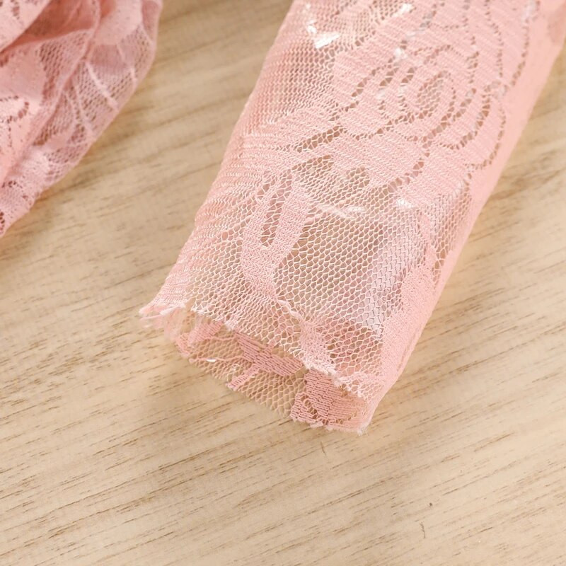 Hlače za male djevojčice Jesen Proljeće Prekrasne čipkaste kombinezone dugih rukava s tiskanim slovima Dječji slatki kombinezoni za igru