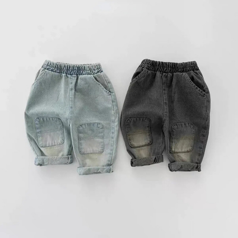 7470 Baby Pant Jeans Jesen 2023 Jednostavne modne isprane traperice za dječake Bijele krpice Mekane traperice Ležerne hlače