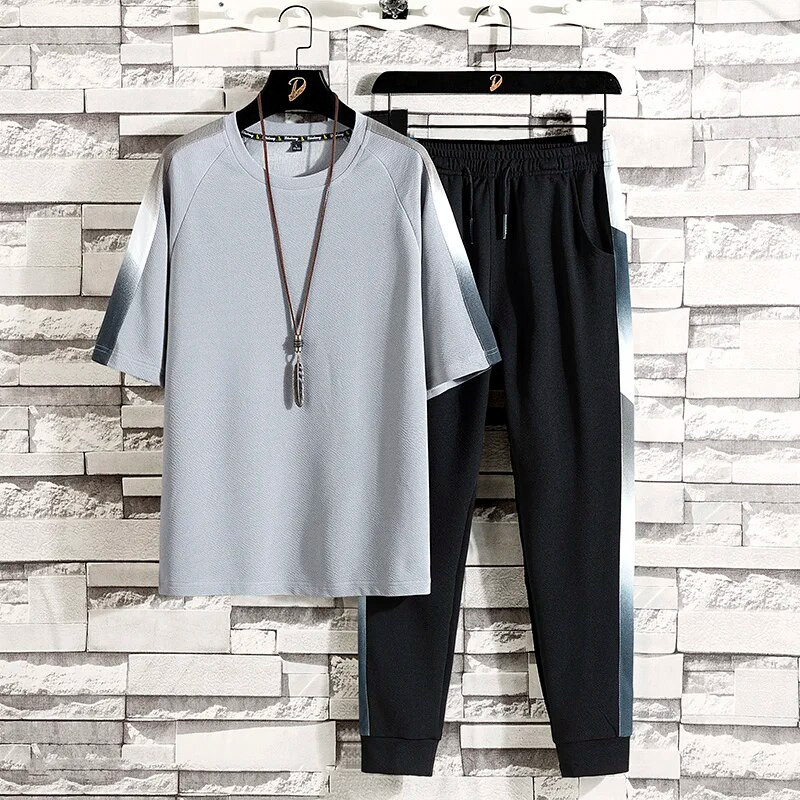 Летен нов мъжки ежедневен анцуг Harajuku Комплекти Мъжко спортно облекло Комплект екипировка за джогинг Тениски + шорти Спортен костюм от две части Облекло