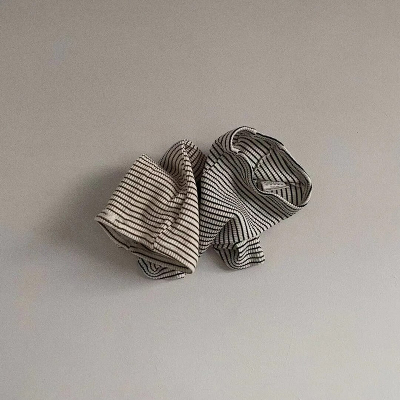 2556A Бебешки дрехи Новородени панталони 2022 Летни бебешки светли райета Големи полипропиленови панталони Момчета и момичета Обикновени шорти с дъно