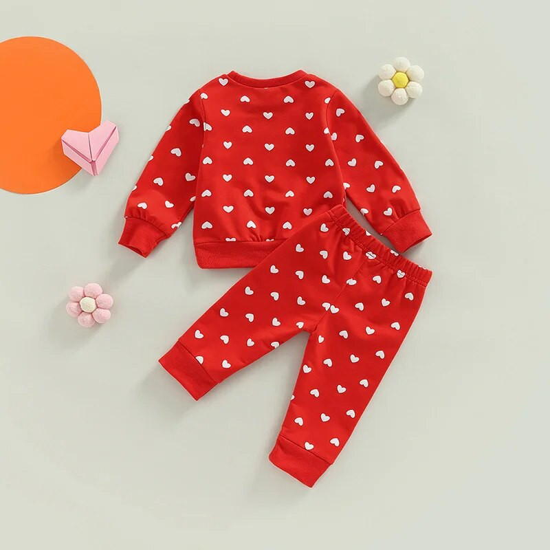 Újszülött baba Valentin-napi zárható szett piros szívmintás hosszú ujjú felső és elasztikus deréknadrág csecsemő alkalmi ruhák