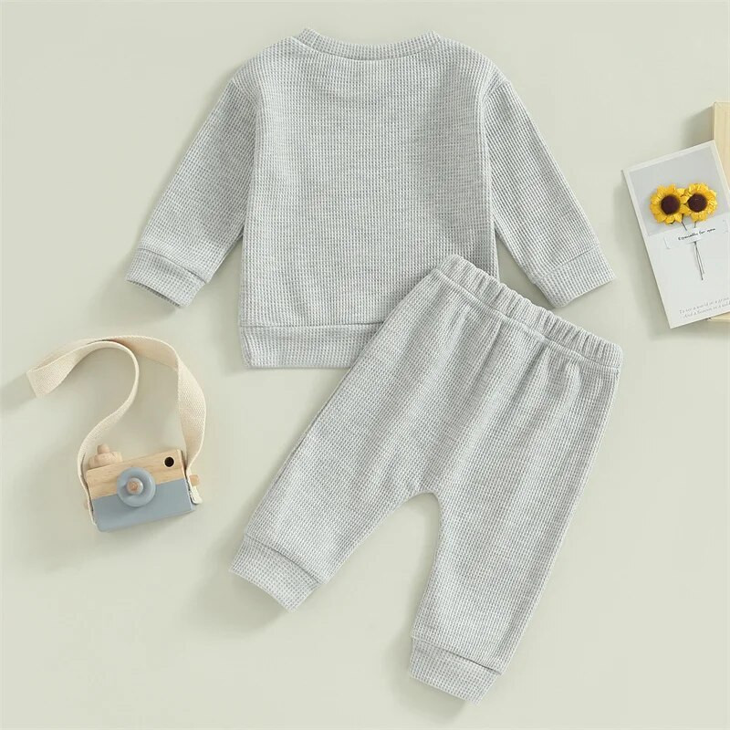 Kisgyermekek alkalmi szivárványos hímzéses ruhakészletek Babafiúk nyakú, hosszú ujjú pulóverek + elasztikus deréknadrág 0-3 éves korig