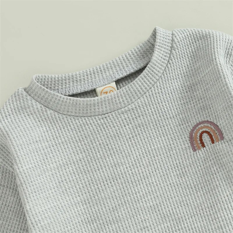 Kisgyermekek alkalmi szivárványos hímzéses ruhakészletek Babafiúk nyakú, hosszú ujjú pulóverek + elasztikus deréknadrág 0-3 éves korig