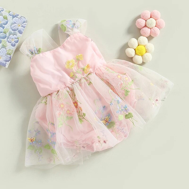 Kislány, hercegnős póló, ujjatlan, V nyakú, virágos hímzéses ruha tavaszi baba nyári alkalmi nadrág