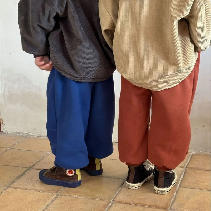 Őszi téli lány gyerekeknek Retro vastag, meleg alkalmi nadrágok fiú baba plusz bársonyos tömör egyszerű pulóver gyerek minden nadrág