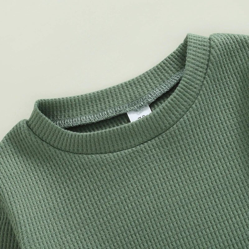 0-24 hónapos kislányok tavaszi őszi szettjei zöld hosszú ujjú felsők + négylevelű lóhere mintás nadrágruha csecsemő lányoknak