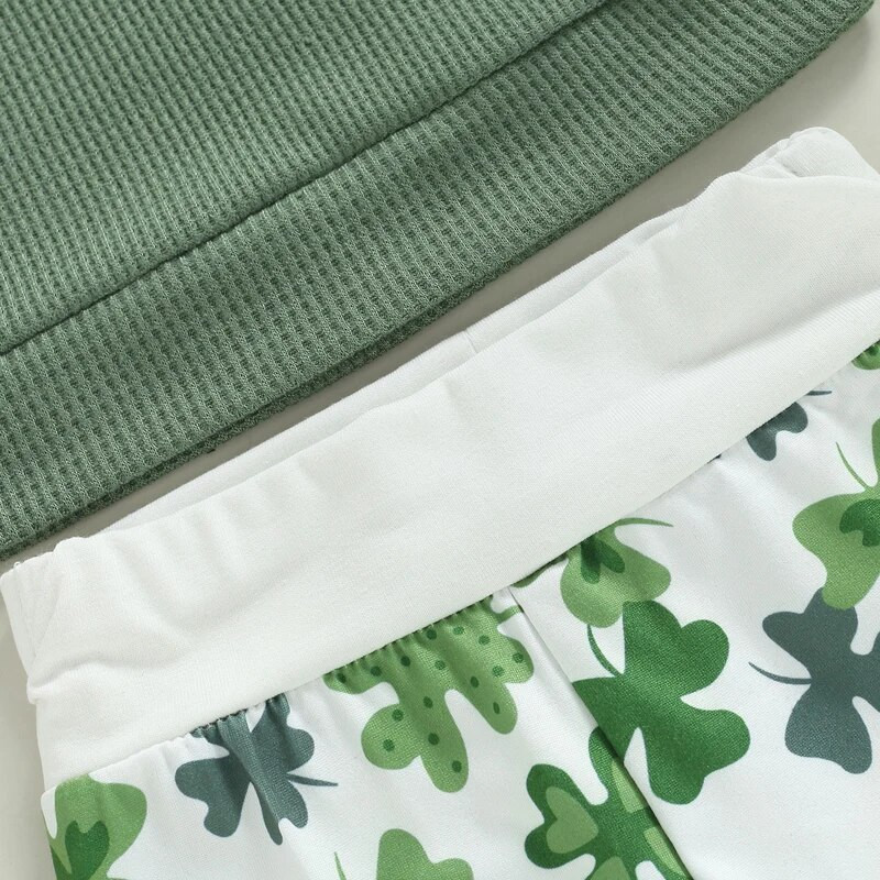 0-24 hónapos kislányok tavaszi őszi szettjei zöld hosszú ujjú felsők + négylevelű lóhere mintás nadrágruha csecsemő lányoknak