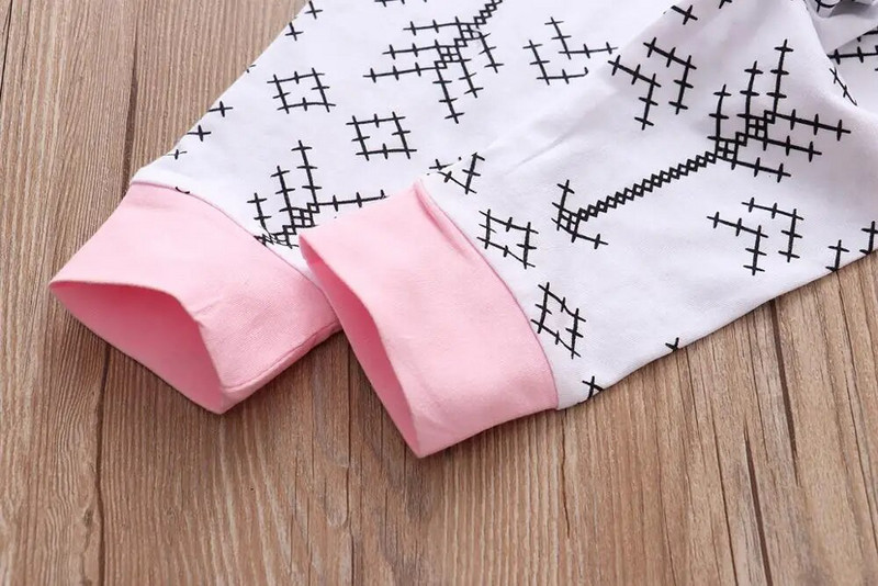 4 darab!! Ruhakészletek újszülött kislányokhoz 2019 tavaszi betűvel nyomtatott kombinék+Nyíl nadrágok csecsemő babaruhák ruhái