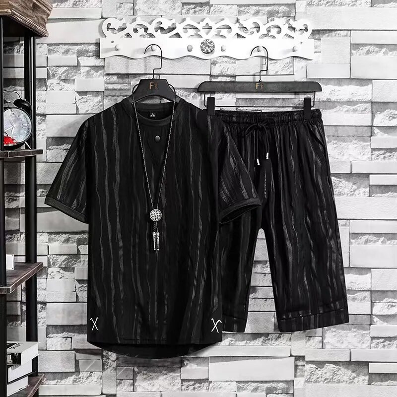 Nyári új bő kétrészes szett férfi rövid ujjú póló húzózsinóros nadrág koreai ráncos sport alkalmi öltöny trend férfi ruhák