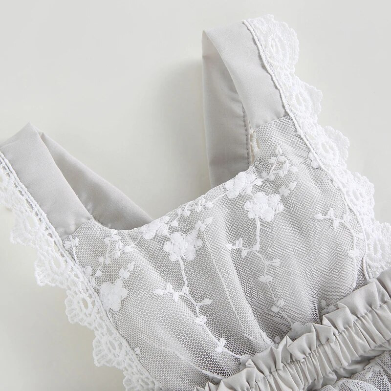 Nyári totyogó kislányok virágos csipke nadrágos ruha alkalmi repülő ujjú kombinék kisgyermek újszülött lányoknak