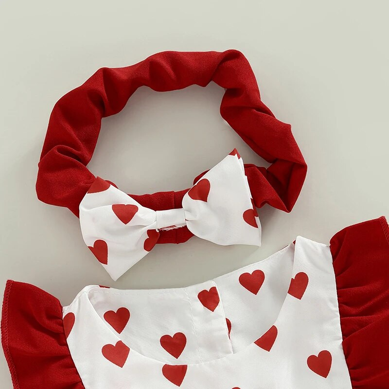 Valentin-napi csecsemő baba nadrágos kombi ruhák, ujjatlan masni elöl, szívmintás nadrág fejpánt készlettel