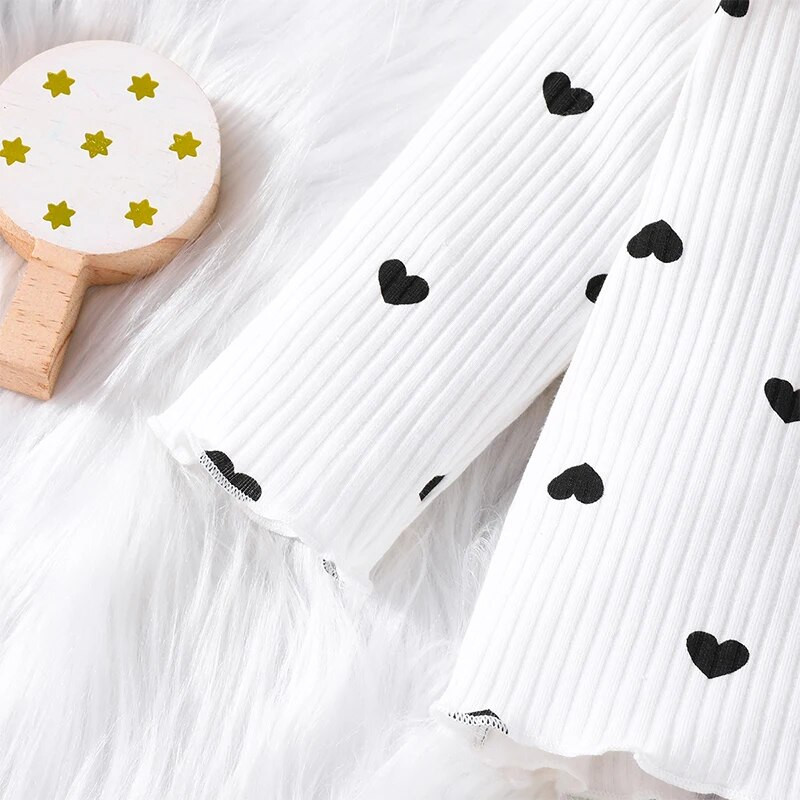 Kisgyermek lányok 2 részes ruhák szívmintás bordázott hosszú ujjú felsők és rugalmas nadrág szett aranyos ruhák