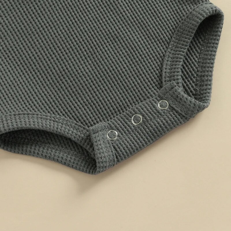 Kisfiú ruházati szett újszülött csecsemőknek, ujjatlan egyszínű nadrágtartó deréknadrág