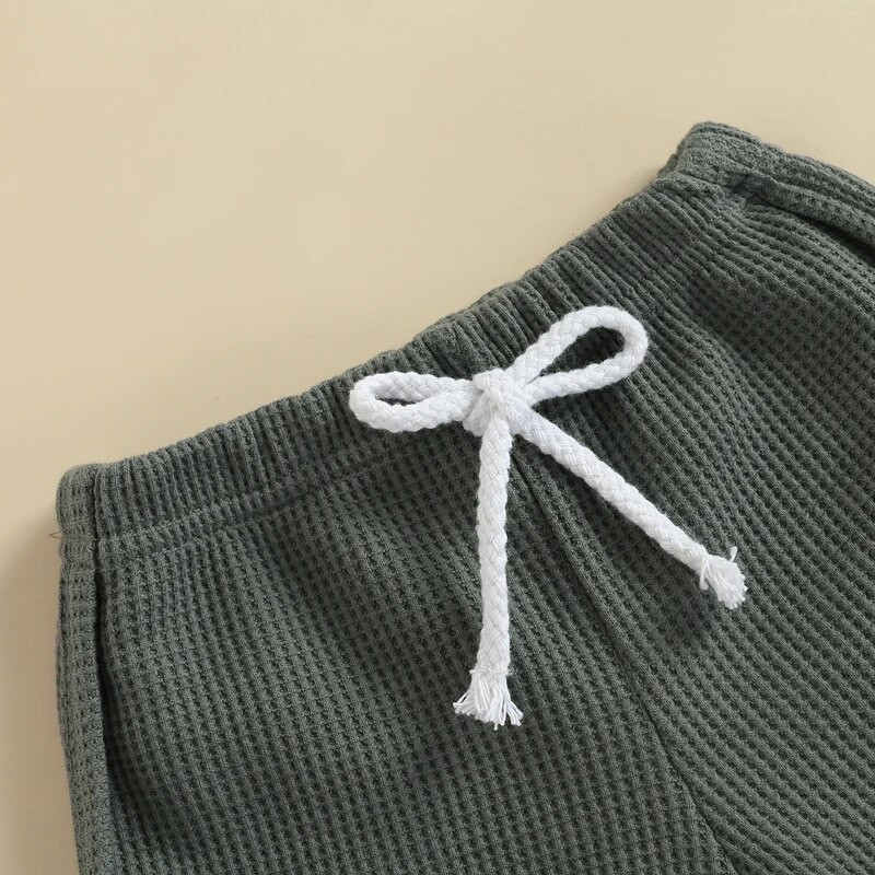 Kisfiú ruházati szett újszülött csecsemőknek, ujjatlan egyszínű nadrágtartó deréknadrág