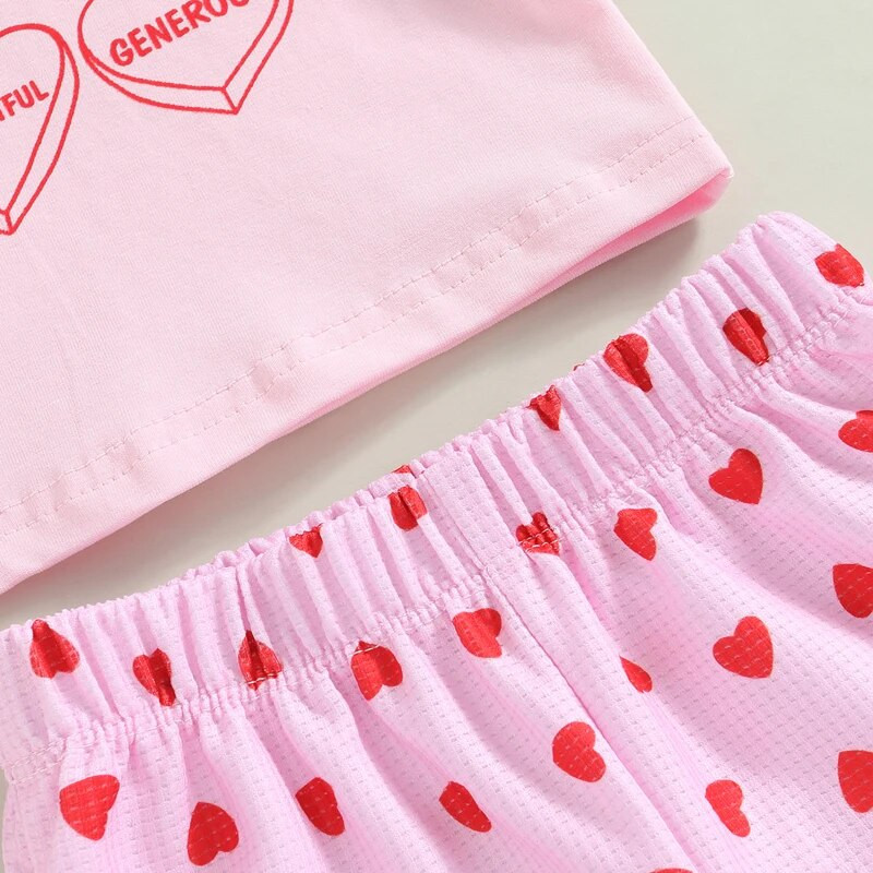 Lánygyerek nadrág szett, rövid ujjú, legény nyakú, betűkkel nyomott póló szívmintás, lobogó nadrággal