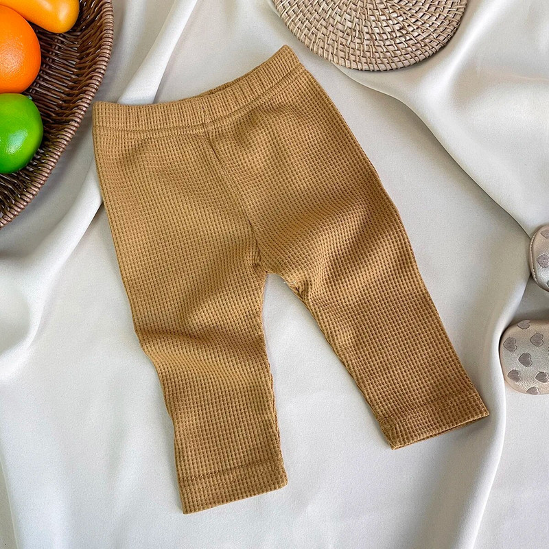 2023. őszi újdonság gyerekeknek, kisfiúknak, gofri, teljes ujjú, betűs felső pulóver + nadrág tipegő gyerekruha szett 2 db 0-5Y