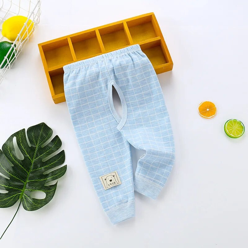 Újszülött nadrág nyitott lábszárral Pamut tavaszi őszi nadrág fiúknak leggingsek aranyos lányoknak pizsamák kisgyermek ruhák 0-24M