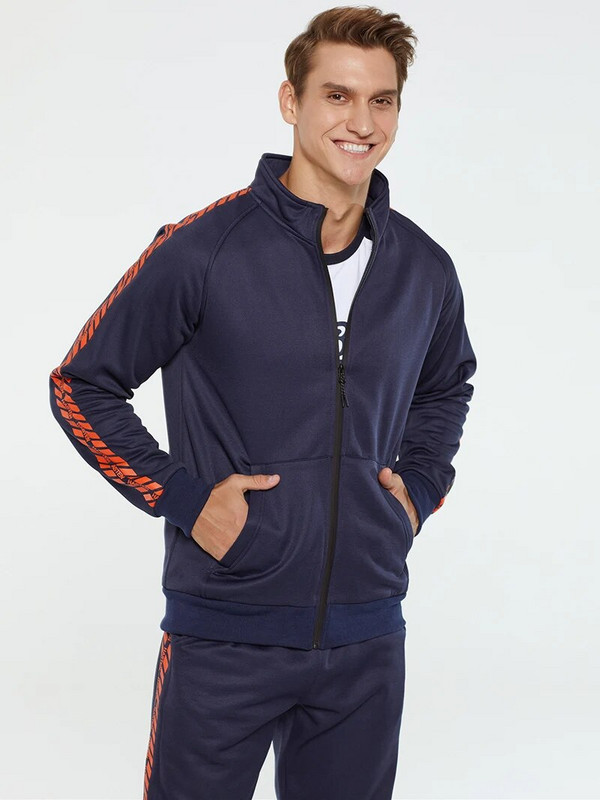 Férfi tréningruhák kültéri pulóver Férfi szett 2021 edzőtermek sportkabát+nadrág alkalmi férfi tréningruha márka kétrészes szett ruházat