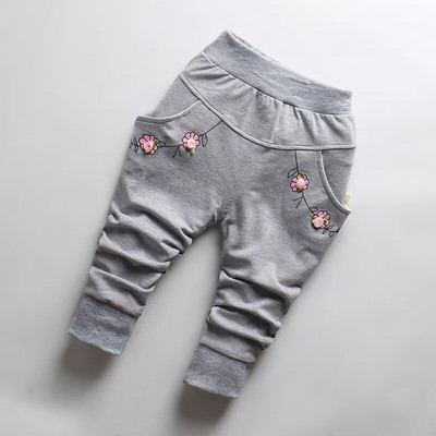 2017-es új tavaszi 100% pamut Kiváló minőségű cuki Pillangós hímzésmintás kislány nadrág 0-3 éves babanadrág lányoknak