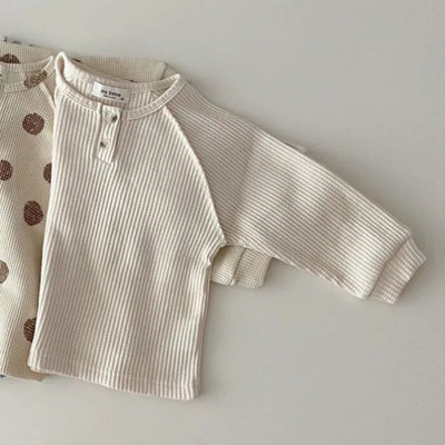 2023-as új őszi pamut baba hosszú ujjú pólók, gyerekek gofri pólók pöttyös fiúk alsó kisgyermek lány felsők gyerekruhák 0-5 éves korig
