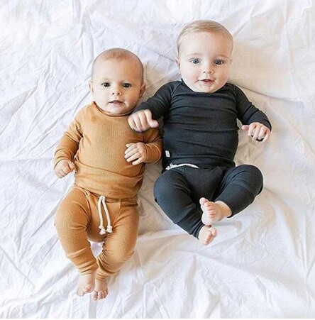 0-24M Újszülött Gyerekek Baba Fiú Lány Ruházat Egyszínű pizsama szett Pamut Hálóruha Hálóruha Aranyos Ruhák Felszerelés Otthoni viselet