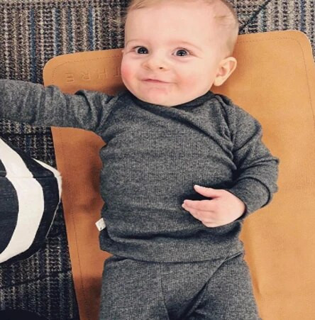 0-24M Újszülött Gyerekek Baba Fiú Lány Ruházat Egyszínű pizsama szett Pamut Hálóruha Hálóruha Aranyos Ruhák Felszerelés Otthoni viselet