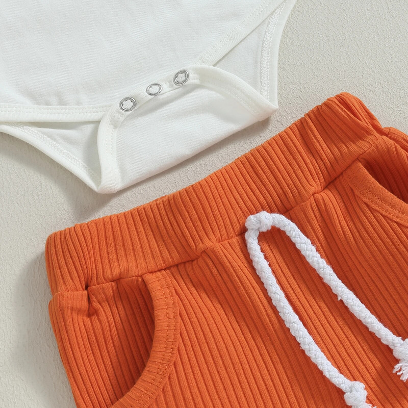 Aranyos Halloween tökjelmez szett újszülött kisfiúnak - Imádnivaló Boddy Body nadrág kalappal 3 db elsőnek