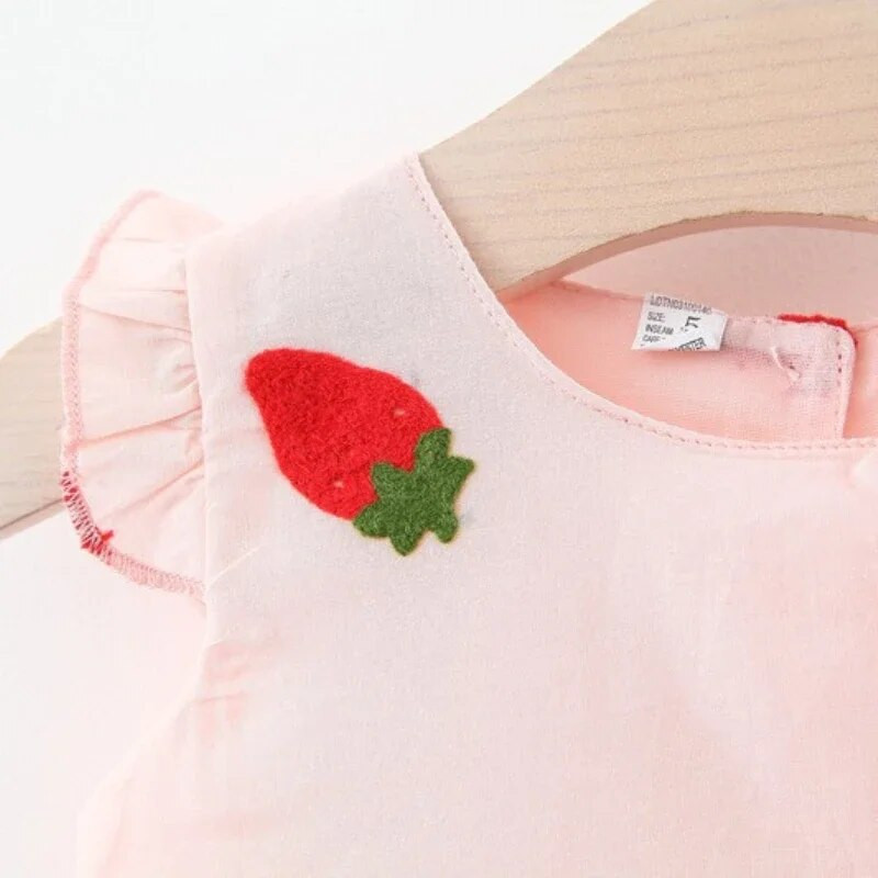 Mazuļu kleita Jauki vasaras zīdaiņu meiteņu apģērbi ķiršu zemeņu augļu apdruka bez piedurknēm kokvilnas modes kleitas mazuļiem 0-3 g.