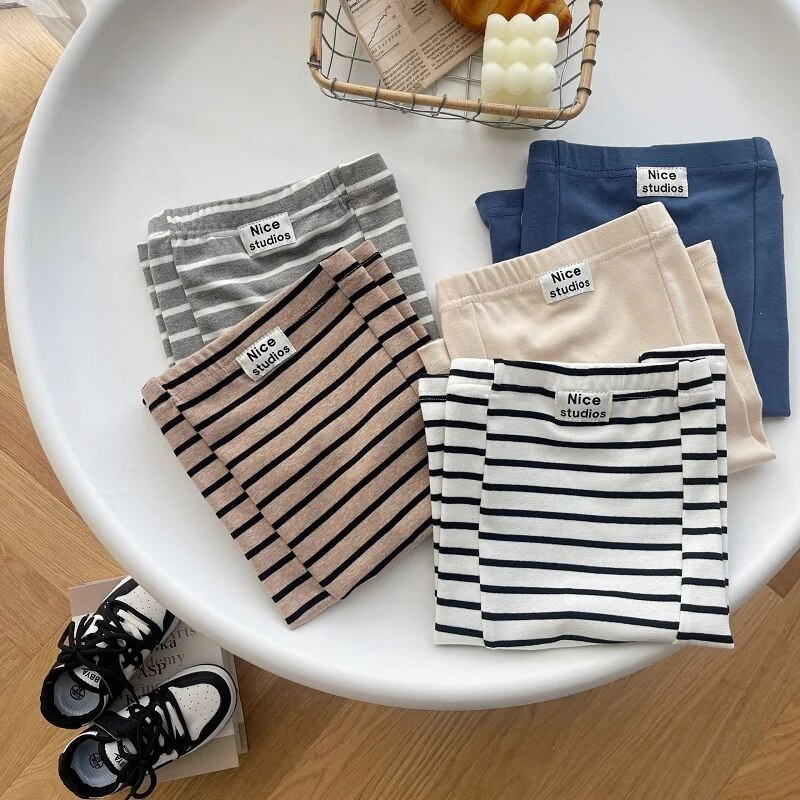 Újszülött baba PP nadrág 0-3 éves csecsemő fiú lány rugalmas derék csíkos/ tömör pamut leggings alsó alkalmi ruhák tavaszi ruhák