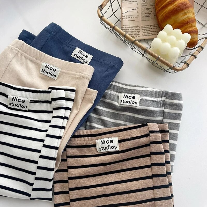 Újszülött baba PP nadrág 0-3 éves csecsemő fiú lány rugalmas derék csíkos/ tömör pamut leggings alsó alkalmi ruhák tavaszi ruhák