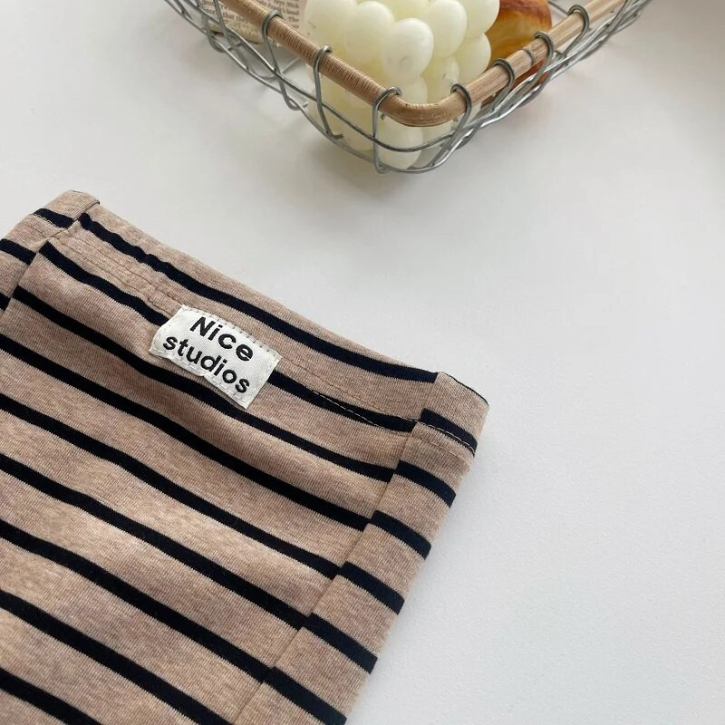 Újszülött baba PP nadrág 0-3 éves csecsemő fiú lány rugalmas derék csíkos/ tömör pamut leggings alsó alkalmi ruhák tavaszi ruhák