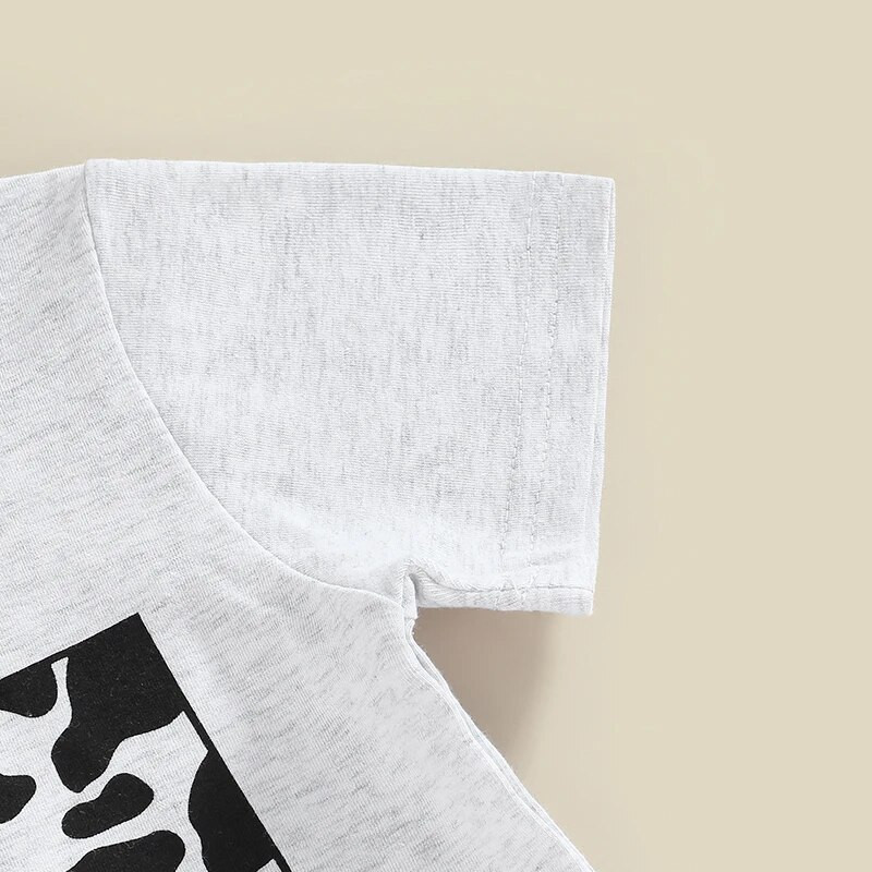 Western Baby Girl Drēbes Boho Cow Print ar īsām piedurknēm T kreklu tops + Bloomer šortu komplekts Zīdaiņu vasaras tērpi 3 gab.