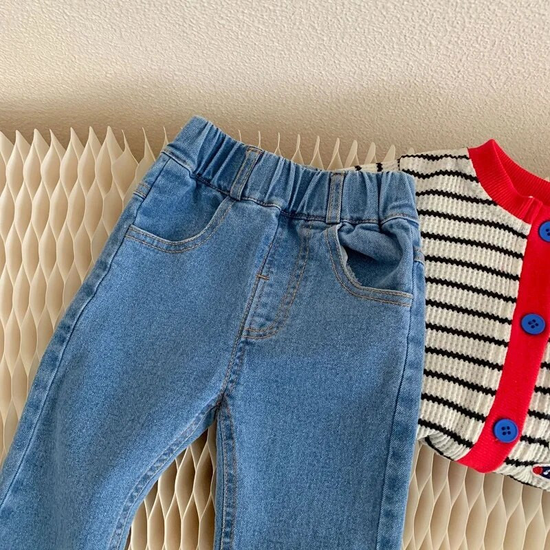 Bērnu meiteņu džinsi 0–6 gadi, mazuļi, bērni, elastīgi jostasvietas, ķiršu izšuvumi, džinsa auduma bikses, zvaniņš apakšā, ikdienas apģērbi, korejiešu apģērbi