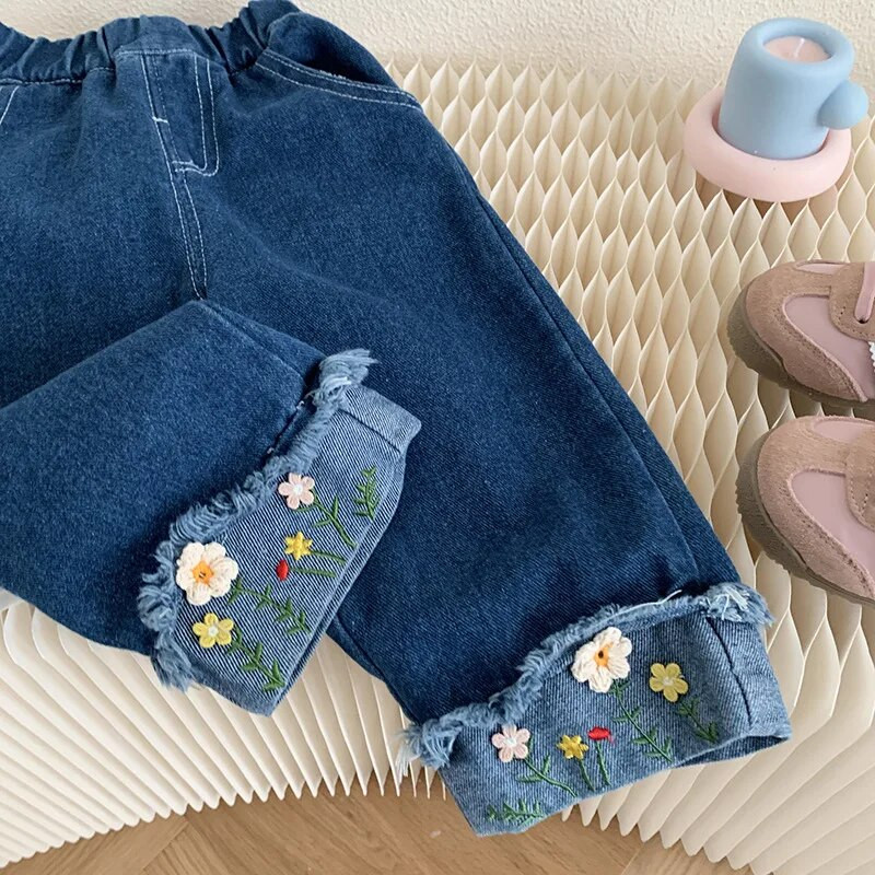 Modne traper hlače za malu djecu, djevojčice 0-6 godina, dječje ravne traper hlače s elastičnim strukom i vezom u obliku cvijeća, proljetne hlače