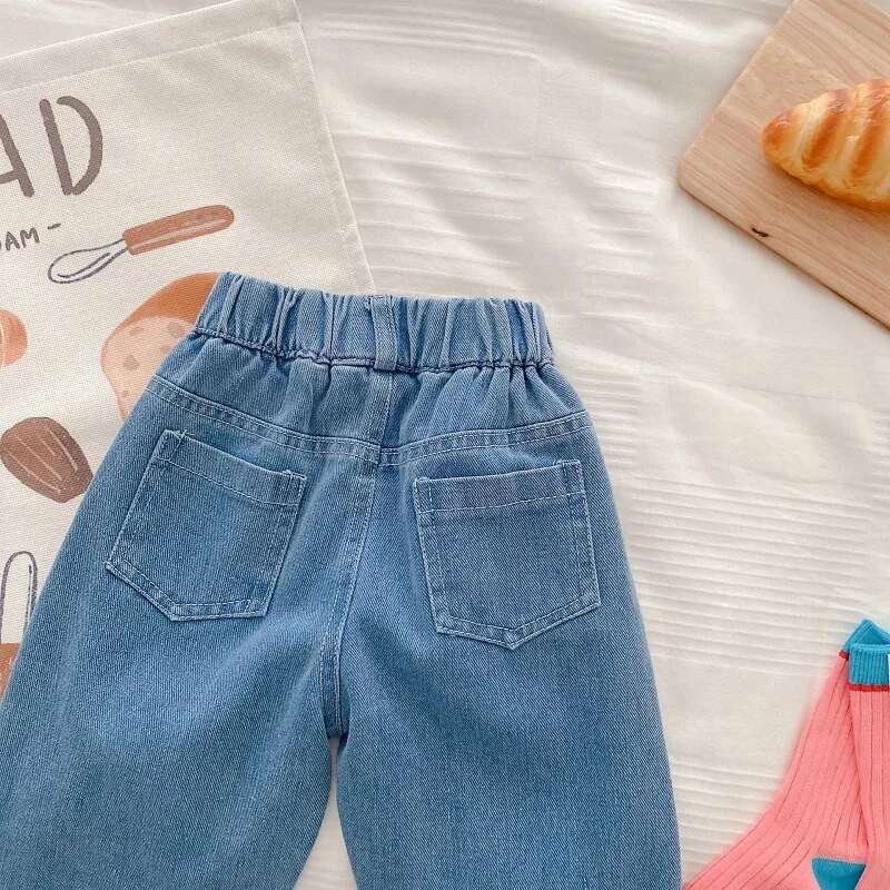 Gyermek lány farmer nadrág 1-7 éves kisgyermek gyerekeknek rugalmas derék, szív dizájn Teljes hosszúságú divatos farmer ruhák őszi ruhák