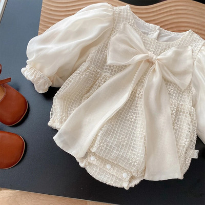 Bear Leader zīdaiņu bodijs 2023. gada rudens jaunajām meitenēm Sweet Bow žakarda bodijs ar garām piedurknēm.