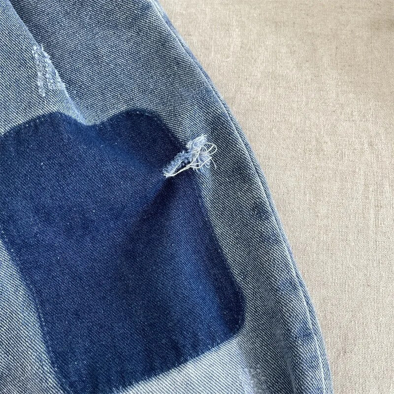 2023-as divatos gyermek farmernadrágok 1-7 éves korig tipegő gyerekeknek, rugalmas derékrész, laza, szakadt farmer nadrágnadrág ruhák őszi ruhák