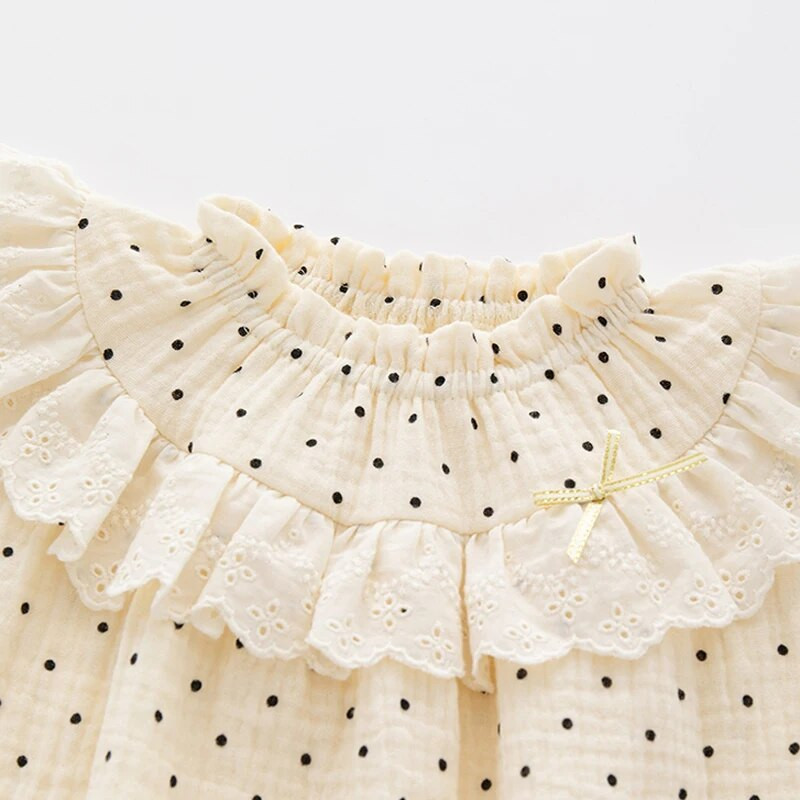 Ruffles Princess Baby Girls Clohtes 2023 Jauns pavasara vasaras punktveida bodiji ar garām piedurknēm zīdaiņu kombinezons ar cepurēm