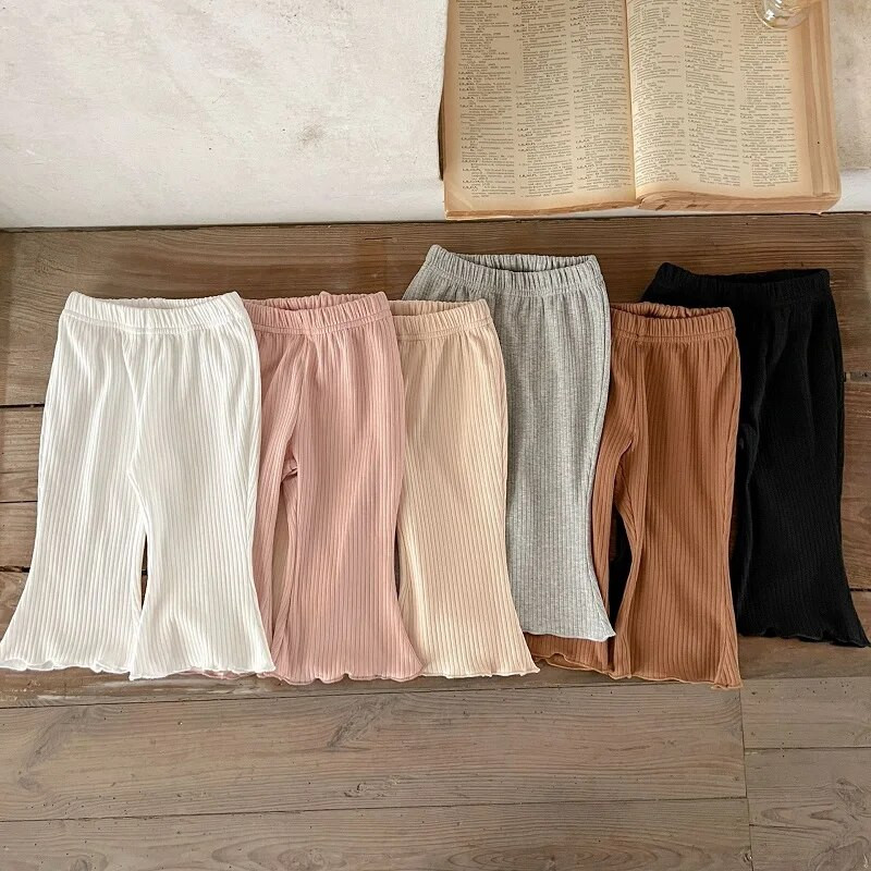 Maziem bērniem, mazuļiem, meitenēm, uzplaiksnītām biksēm vienkrāsains, elastīgs viduklis, zvana apakšdaļa Koreja bērniem, meitenēm, rievotas kokvilnas bikses, apģērbi 0-5 g.