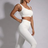 Naiste spordiülikonna joogakomplektid Õmblusteta soonikuga spordisäärikud fitness-treeninguks Riided naistele jõusaalikomplekt Kaheosalised riided