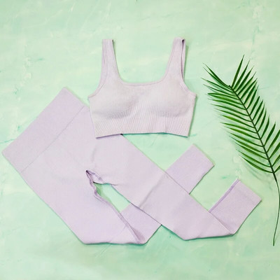 Naiste spordiülikonna joogakomplektid Õmblusteta soonikuga spordisäärikud fitness-treeninguks Riided naistele jõusaalikomplekt Kaheosalised riided