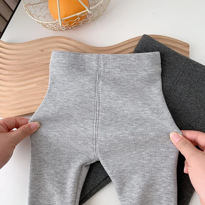 Uued talvised lapsed, tüdrukud, sametretuusid 0–5-aastased väikelapsed, elastsed vöökohad, karu all, püksid, triibulised ülerõivad, soojad sügisriided