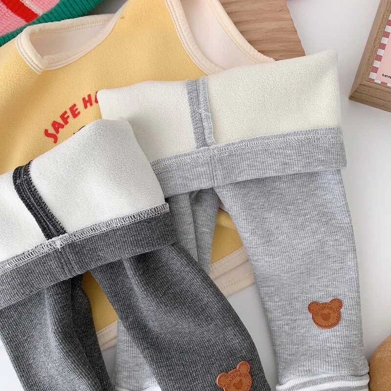 Uued talvised lapsed, tüdrukud, sametretuusid 0–5-aastased väikelapsed, elastsed vöökohad, karu all, püksid, triibulised ülerõivad, soojad sügisriided