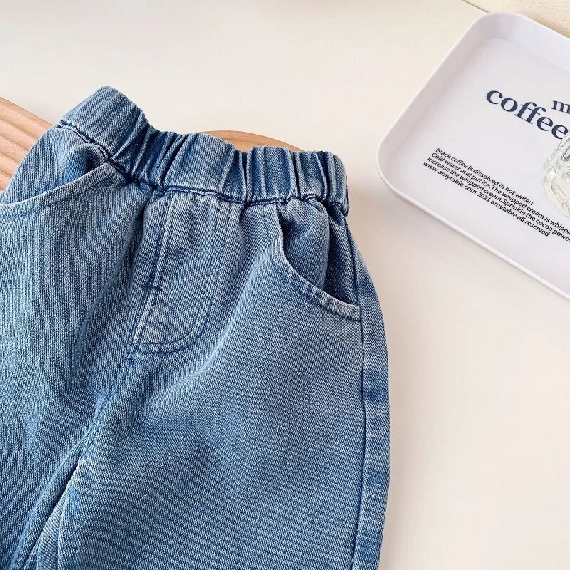 2023-as divat Gyermek lány farmernadrág 0-6 éves kisgyermek gyerekeknek rugalmas derékhímzés széles szárú farmer nadrág, tavaszi ruhákhoz