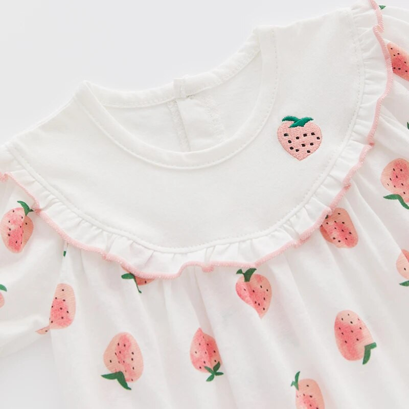 Vasaras īsās piedurknes jaundzimušo bodiji, mežģīnes, meiteņu kombinezoni ar zemeņu apdruku