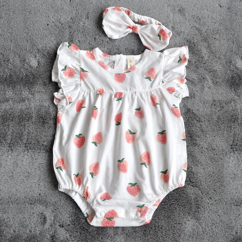 Flying Sleeves Καλοκαιρινό νεογέννητο μωρό Rompers Κοριτσάκι Jumpsuit Strawberry print Κοντό μανίκι κοριτσίστικα ρούχα