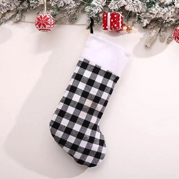 Нови коледни декорации Червени и черни карирани коледни чорапи Подарък Подарък Торбичка за бонбони Висулка